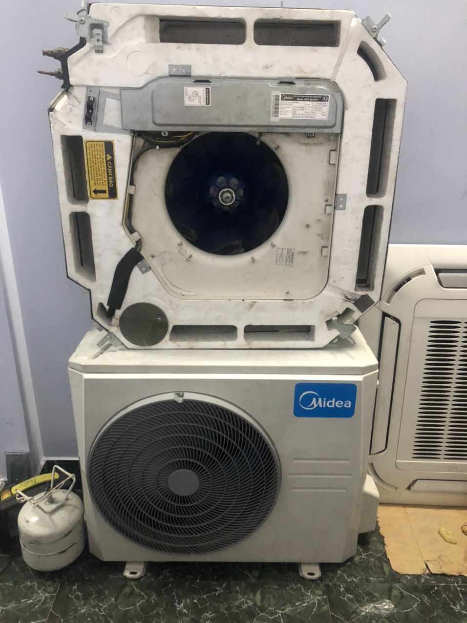 Máy Lạnh âm trần Media 3.5hp cũ