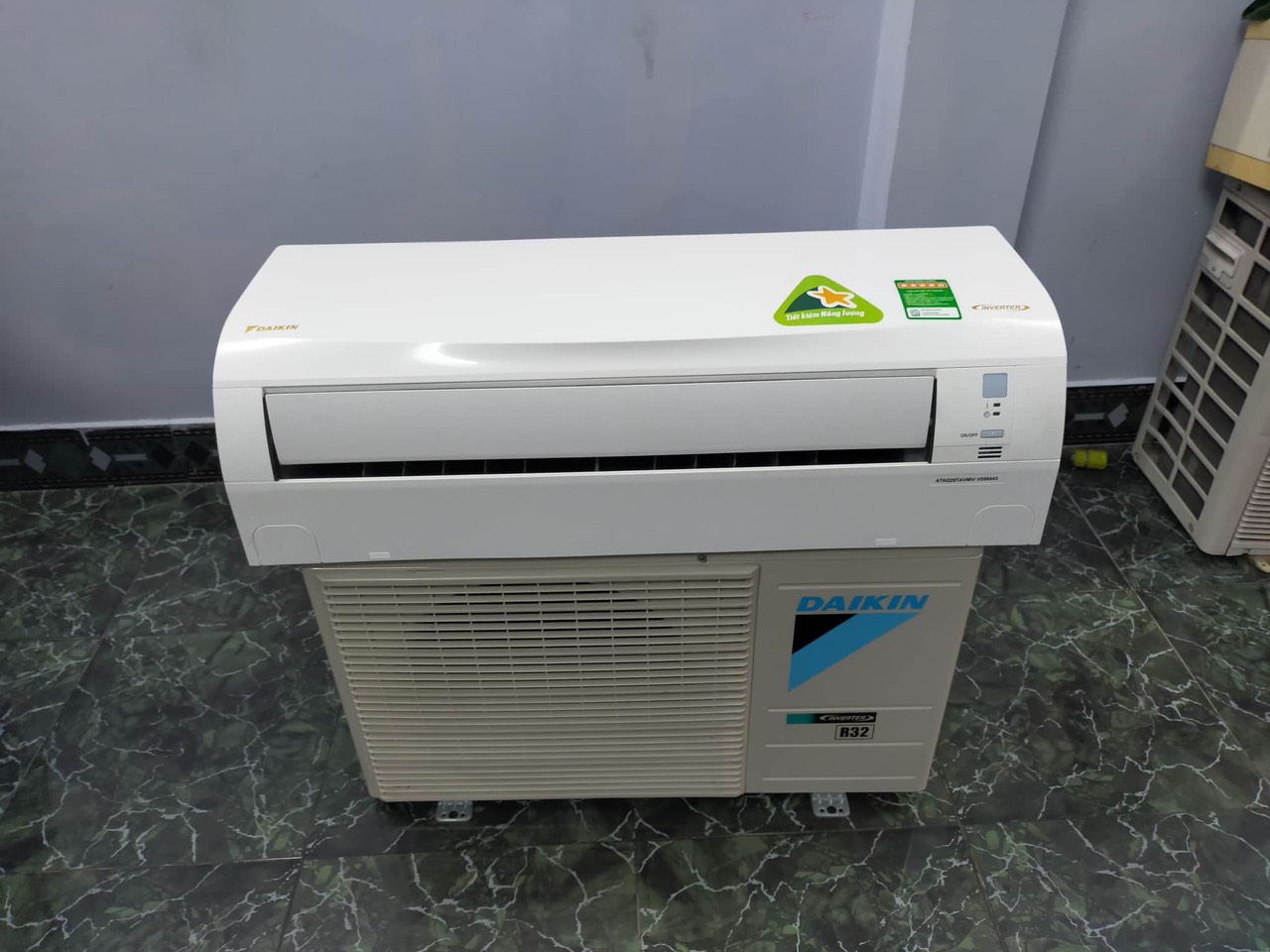 Máy Lạnh Daikin Inverter 1.5hp Đời 2019 Mới 97%