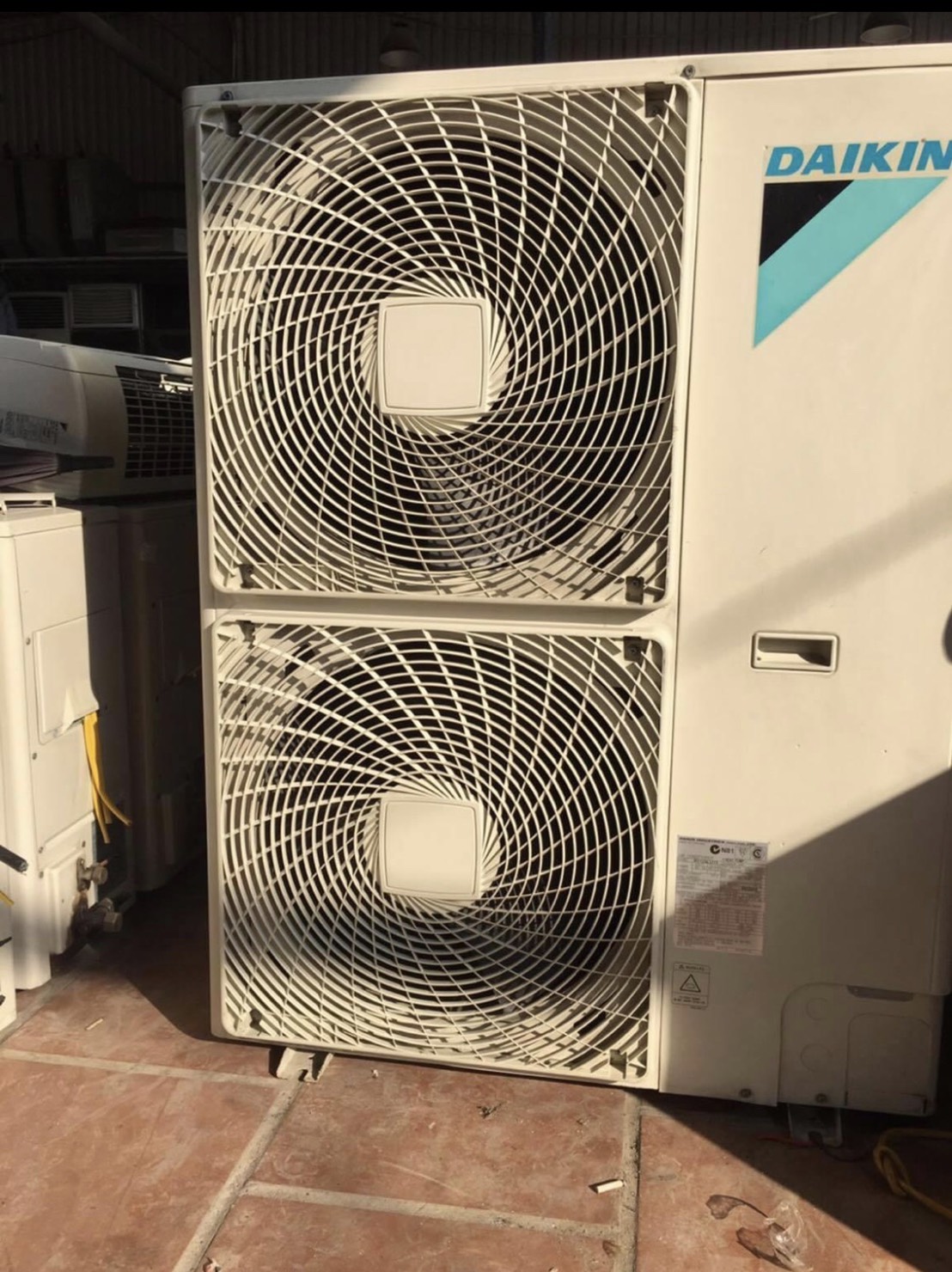 Máy lạnh Daikin Tủ đứng 3hp Cũ