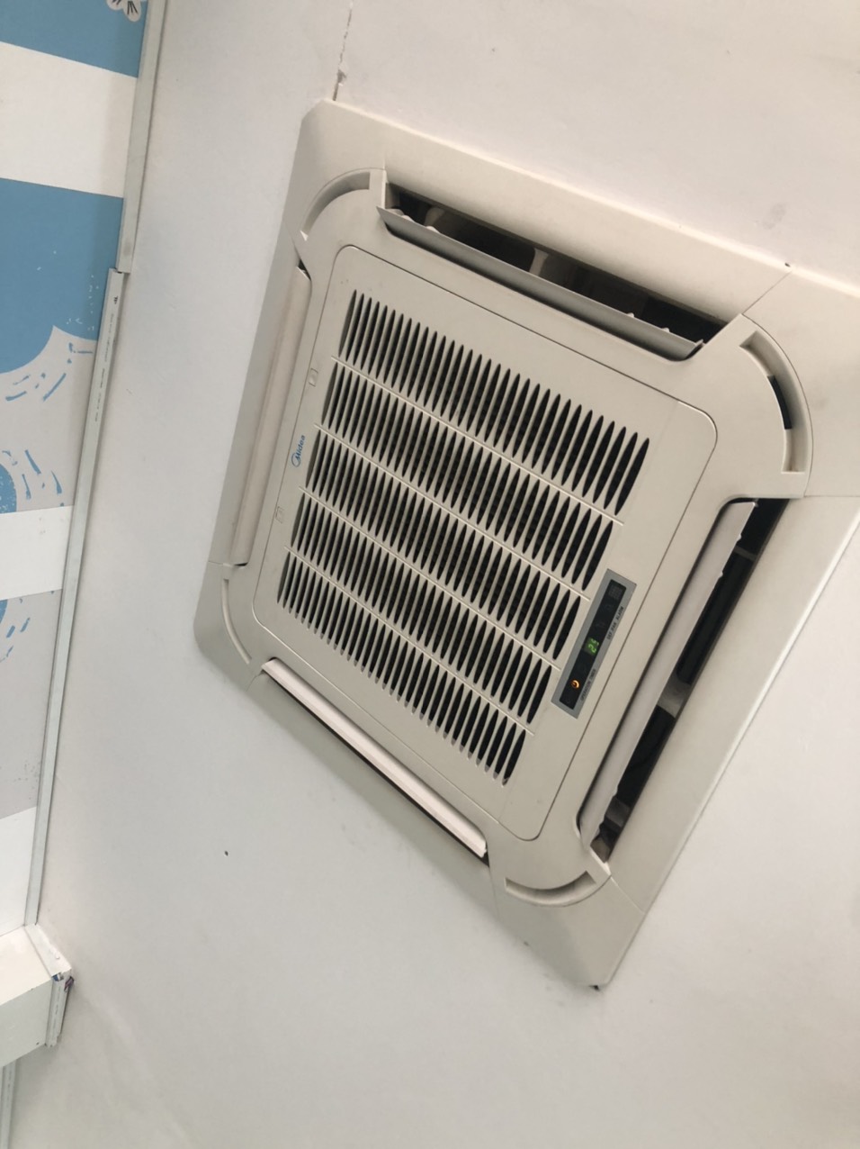 Máy Lạnh Media âm trần 5hp cũ