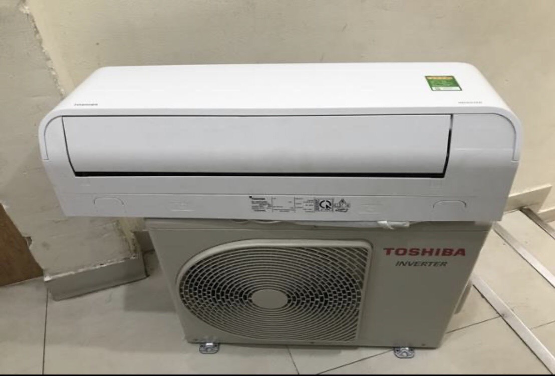 Máy lạnh Toshiba  2hp Inverter Mới 97%