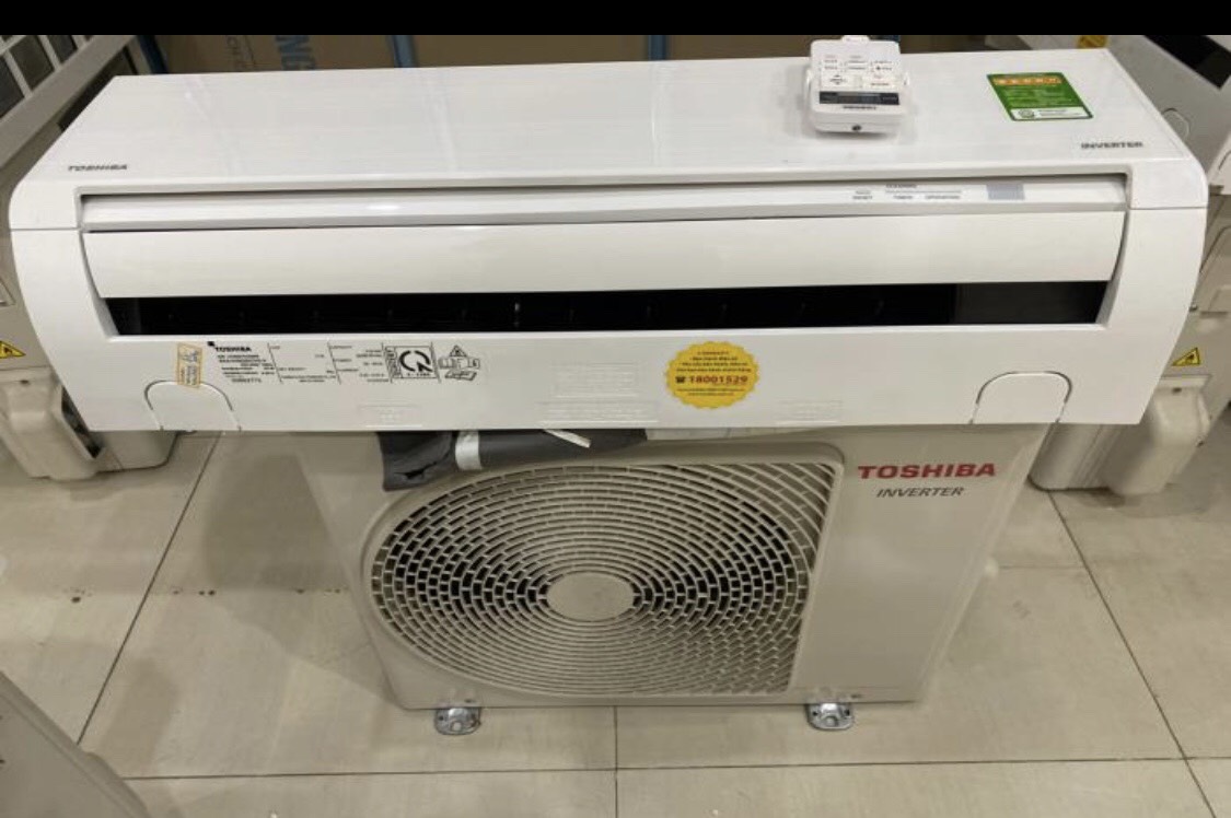 Máy lạnh Toshiba 1hp inverter Mới 97%